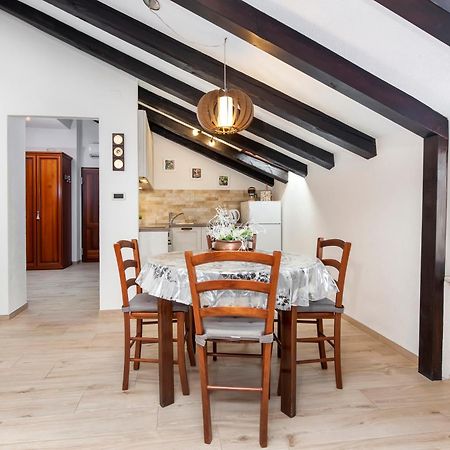 Rovigno Bella Sea View Apartment Экстерьер фото