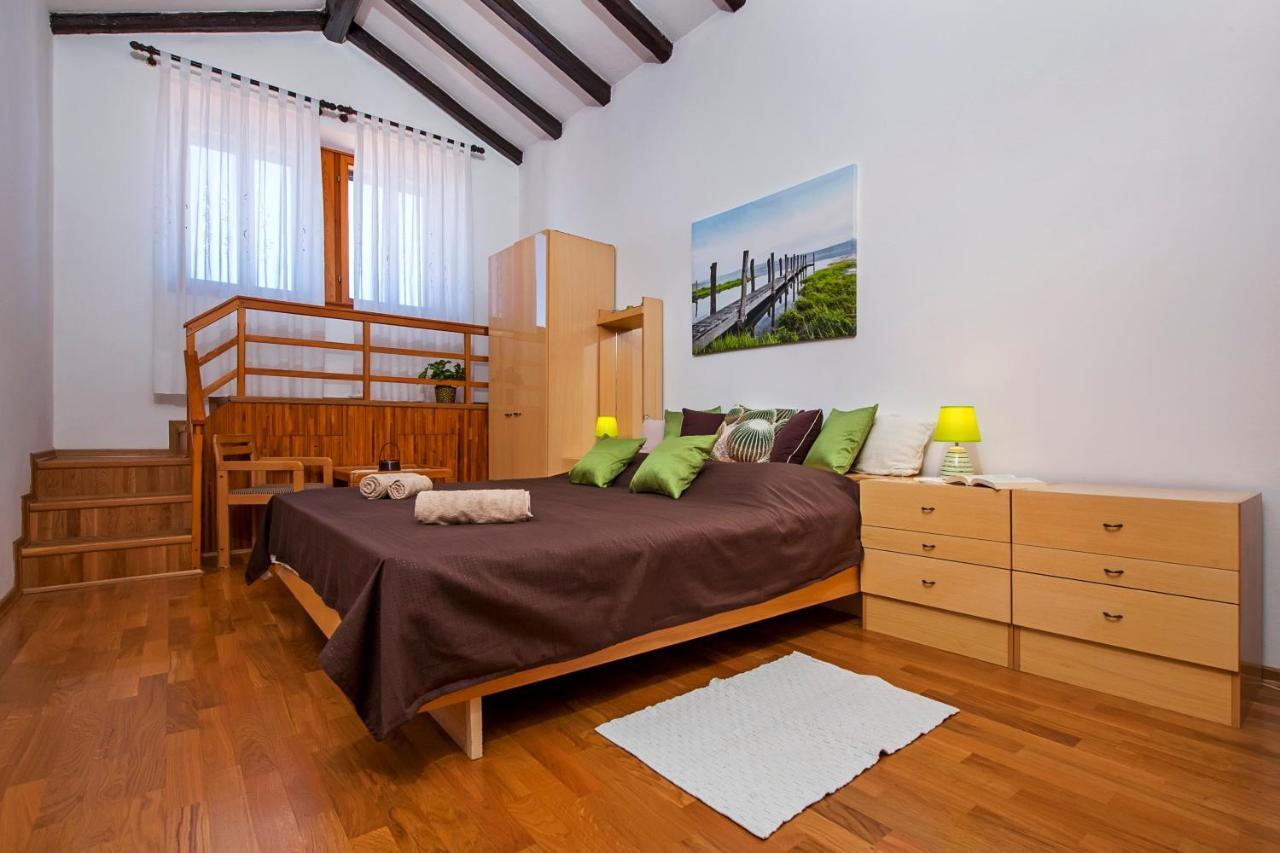 Rovigno Bella Sea View Apartment Экстерьер фото
